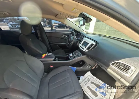 2015 Chrysler 200 Limited из США, поврежденный, VIN 1C3CCCAB2FN697869